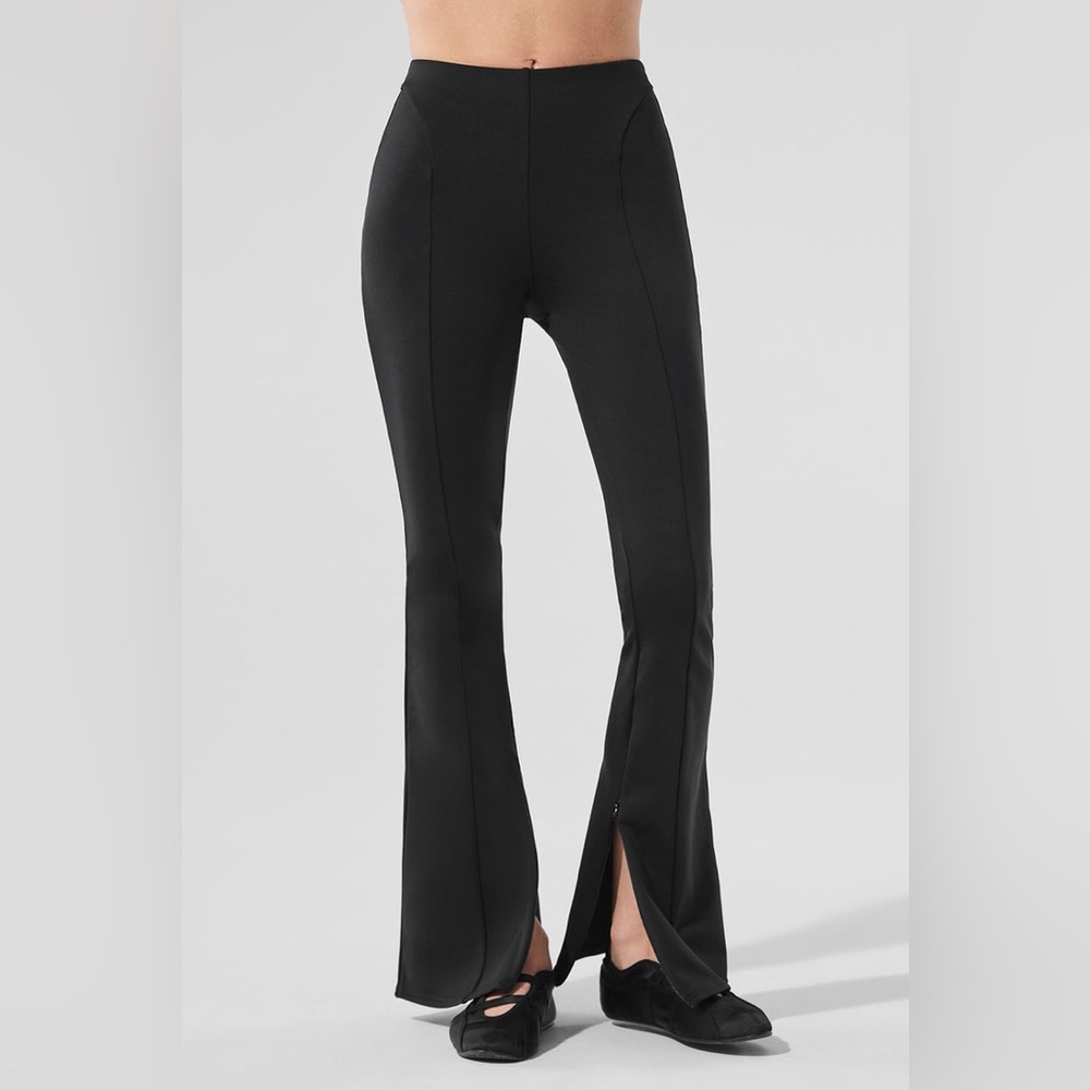 ALO High Waist Zip It Flair EUC Black - Picture 10 of 16